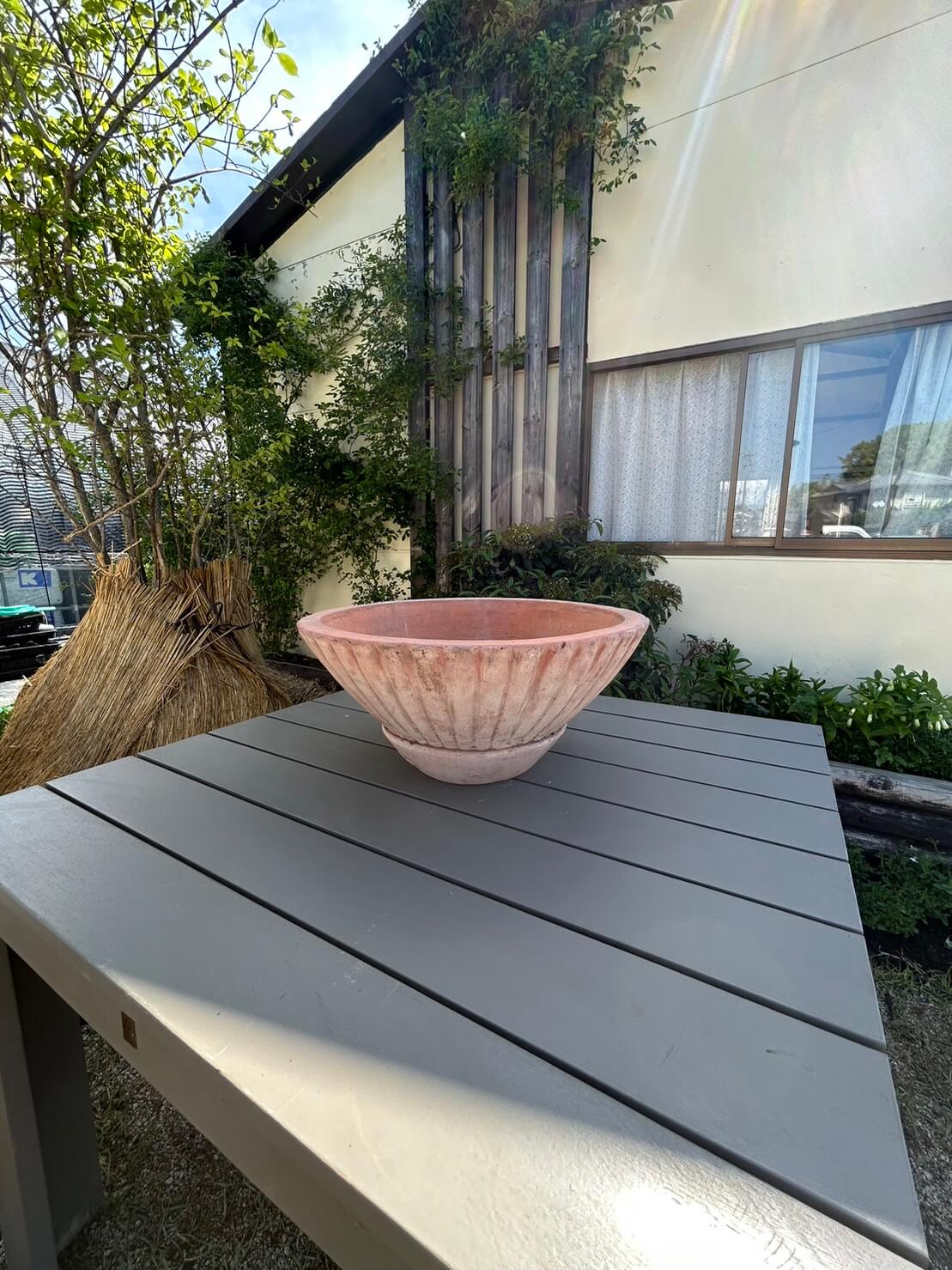 テラコッタ鉢①